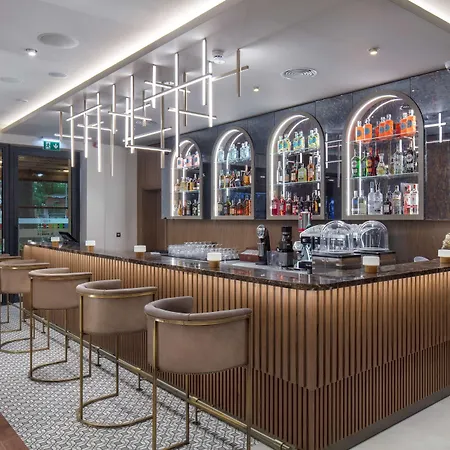 Doubletree By Hilton Plovdiv Center-2