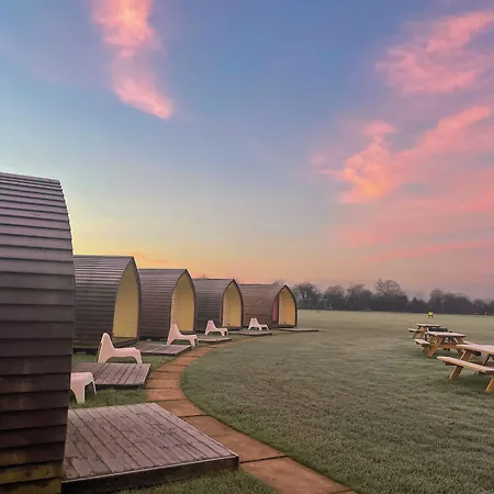 Rodway Hill Golf & Eco Pod Hotel-3