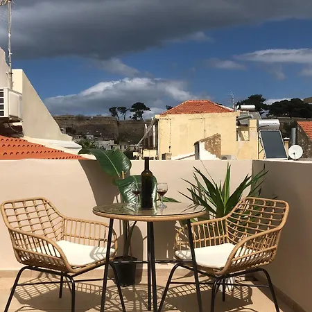 Gaia Luxury Rooms Rethymno-3