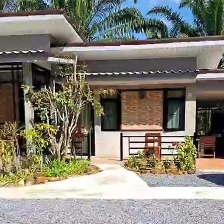Lanta KS Garden-3