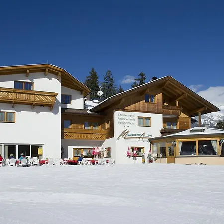 Familienhotel Moos-Alm-3