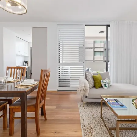 Chic 2Br Inner-City Stay With Balcony-3