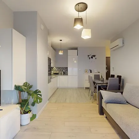 Rodzinny Apartament Z 2 Osobnymi Sypialniami Blisko Rynku-2