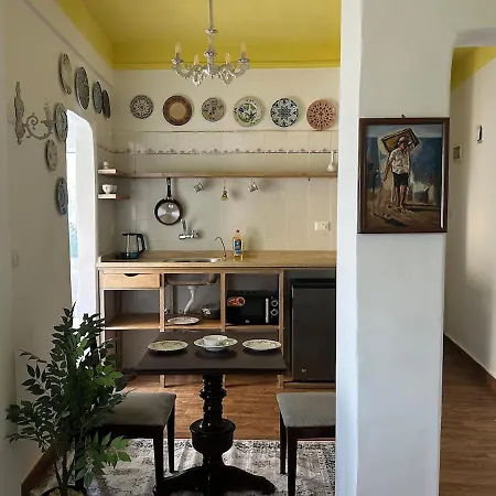 Mediterranean Apartment In Downtown-2