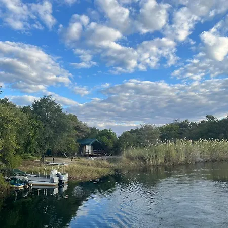 Proudly Okavango Self-Catering Burnside-3