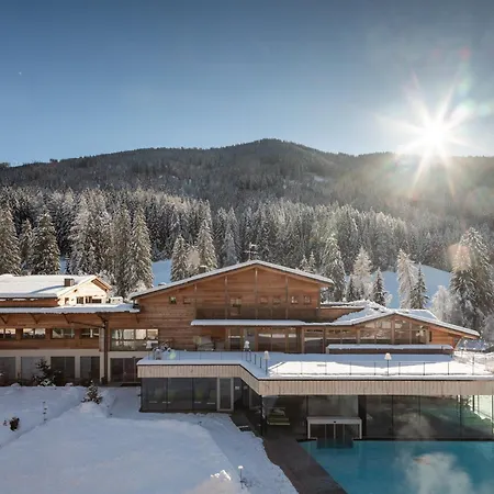 Alpine Nature Hotel Stoll-3