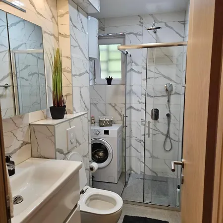 City Center Luxury Apartment-2
