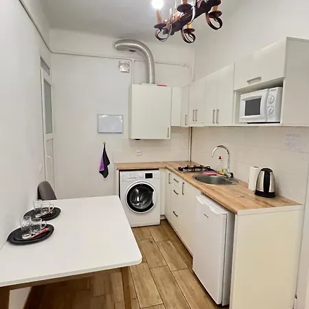 Brand New Apartment In City Center-2