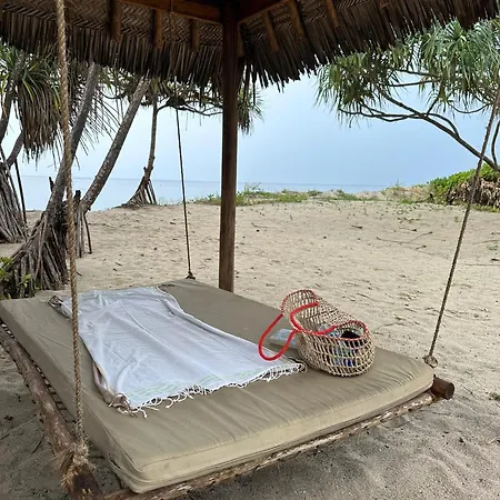 Ushongo Beach Cottages-2