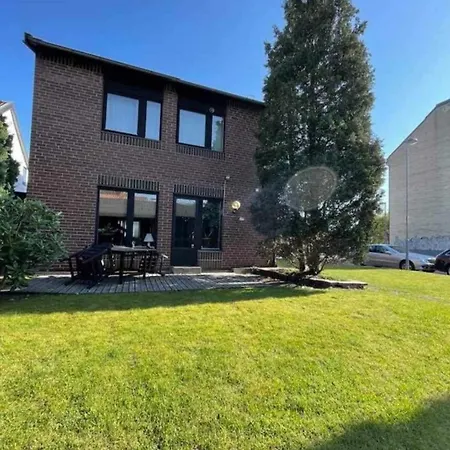 Large And Spacious Holiday Home In Helsingborg-3