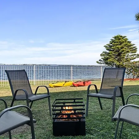 Lakeside Luxury Buff Point-2