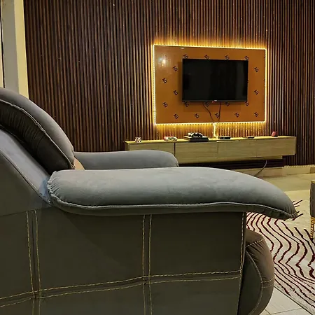 Ain Luxe Stay-2