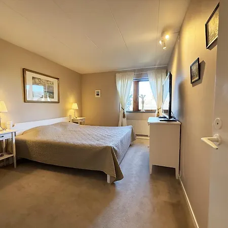 Large And Spacious Holiday Home In Helsingborg-2