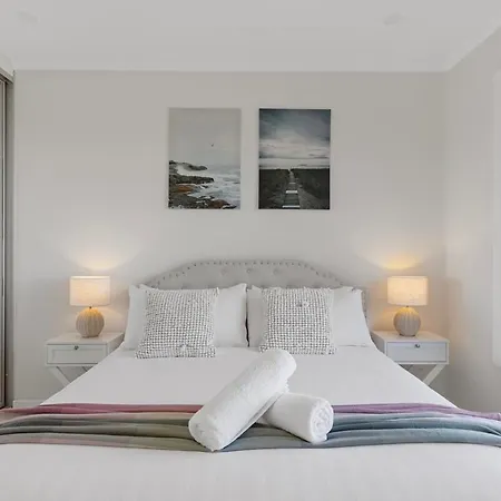 Lakeside Luxury Buff Point-3