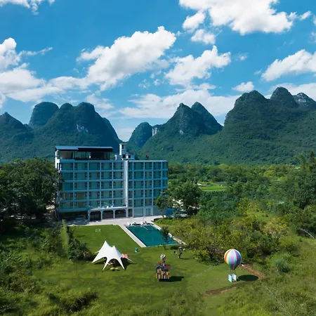 Yangshuo Cloud Hotel - View King Size Bed - Private Bathtub - Endless Pool - Lawn And Surrounded - Western Breakfast-3