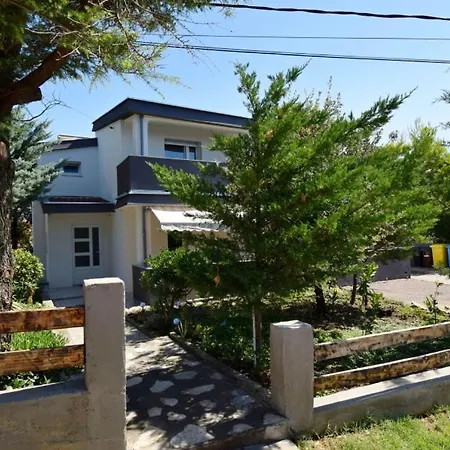 Apartman Vili By Villas Guide-2