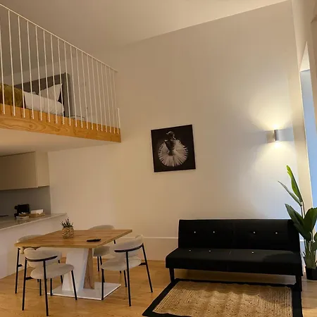 Apartments City Center- Market Bolhao-3
