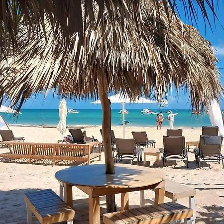 Beach Lounge Suites Punta Cana 1-2
