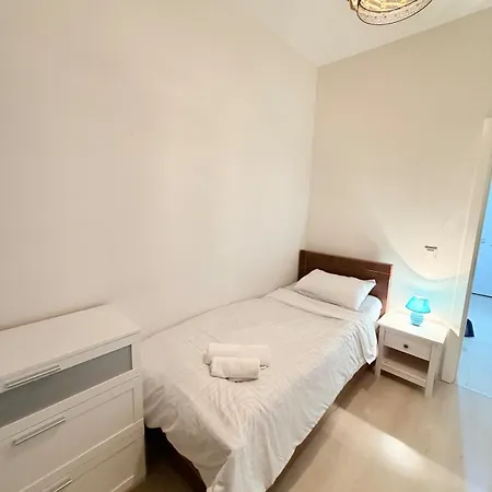 2 Bedroom Apartment In Green Diamond-3