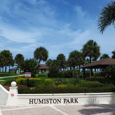 Cozy Private Apartment In Vero Beach With Garden View-2