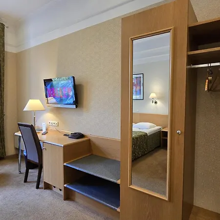 Barclay Hotel-2