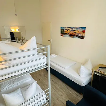 Hotel Seifert Berlin am Kurfürstendamm-3