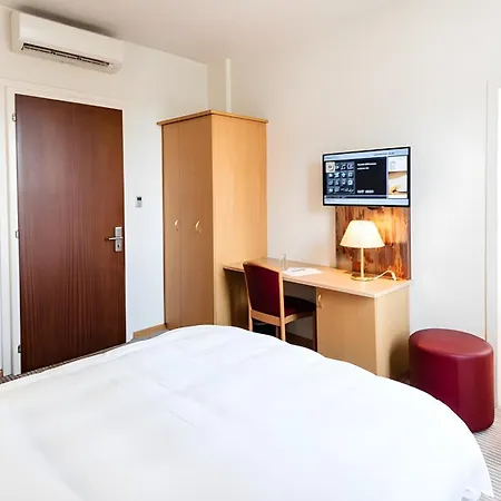 Central City Hotel Rochat-2