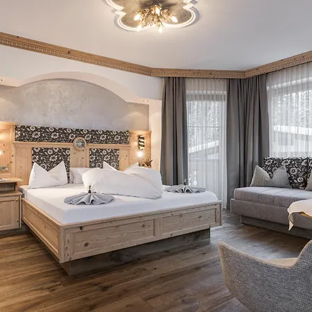 Hotel Alpenjuwel 4 Sterne Superior-3