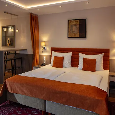 Hotel Charles-3