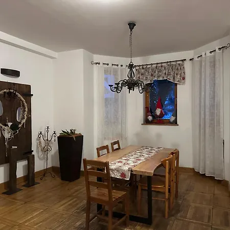 Pod Kasztanem-2
