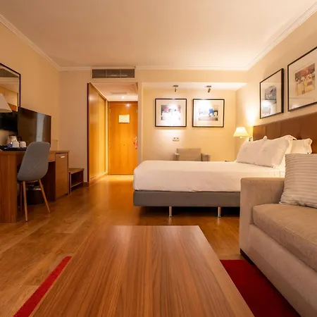 Aparto-Hotel Rosales-3