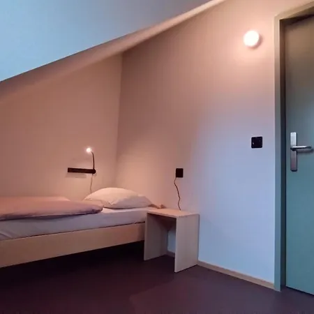 Schaffhausen Youth Hostel-3
