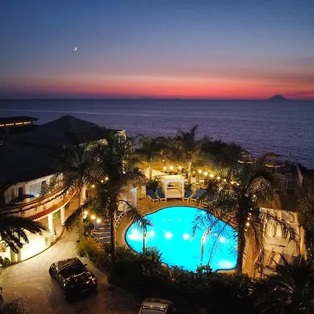 Resort Rocca Di Vadaro - Seafront Suites, Rooms & Apartments-2