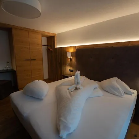 Alpenhotel Regina-2