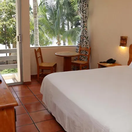 La Concha Beach Hotel & Club-2