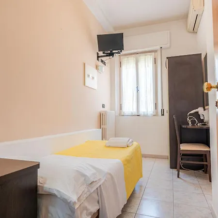 Hotel Villa Dina-3