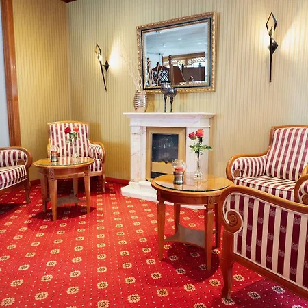 Hotel Landhaus Dierkow-3