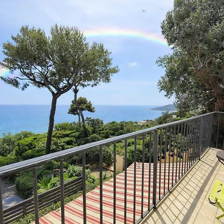 Villa Cannes I Deluxe Seafront - Sea View - Garden & Terrace -Prime Location--2