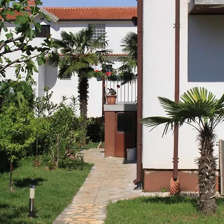 Apartments With A Parking Space Umag - 7666-2
