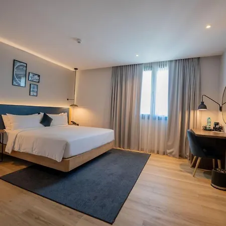 Hilton Garden Inn Bucharest Airport-3