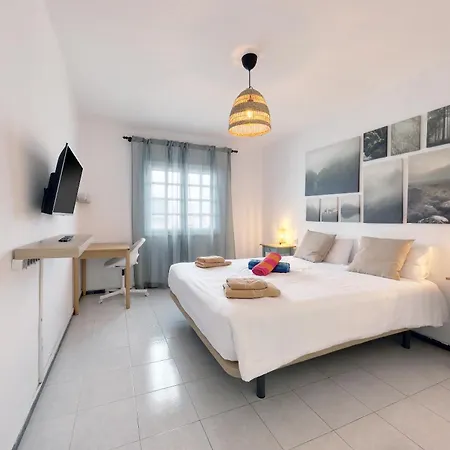 Casa Atassara - 500M To The Beach, Ping-Pong And Foosball By Lanzarote Vacation Homes-2