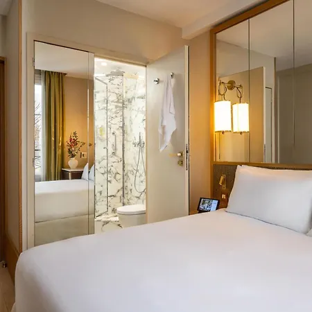 Le Belgrand Hotel Paris Champs Elysees, Tapestry By Hilton-2