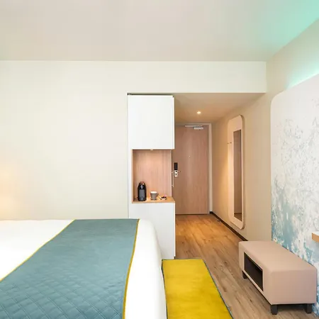 Leonardo Hotel Hamburg Altona-3