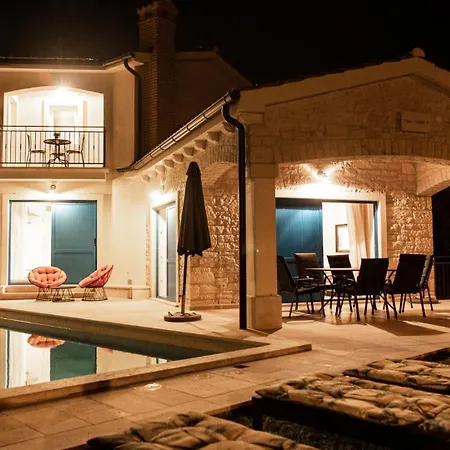 Beautiful Villa Torre II With Whirlpool In Tar-2