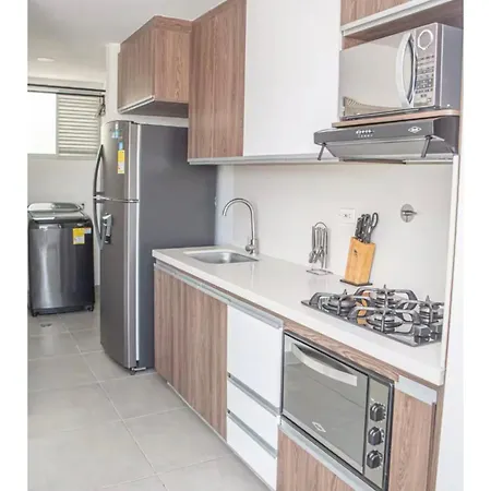 Apartahotel Ginebra Central Cerca Laureles-3