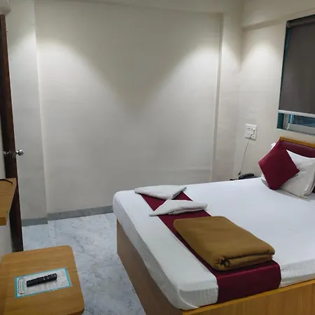 Palm Lodging And Boarding-2