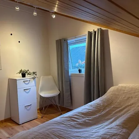 Sjarmerende Hus I Nydelige Tromso!-3