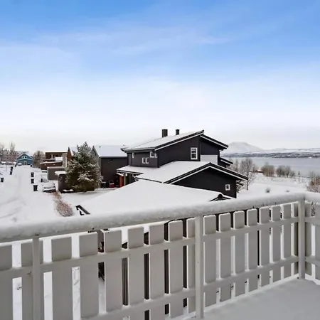 Sjarmerende Hus I Nydelige Tromso!-2