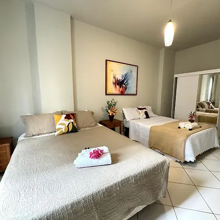 Na Quadra Da Praia Posto 5 - Nsc1137-401-3