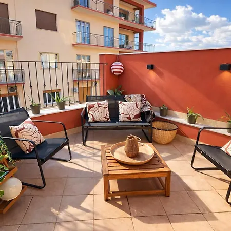 Rooftop Penthouse 3Br Sleeps 6 Historic Catania-3